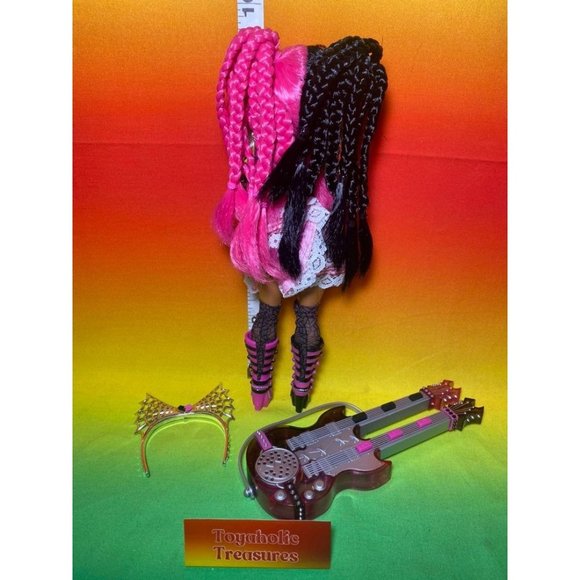 Lol Surprise OMG Remix Doll - Picture 2 of 2